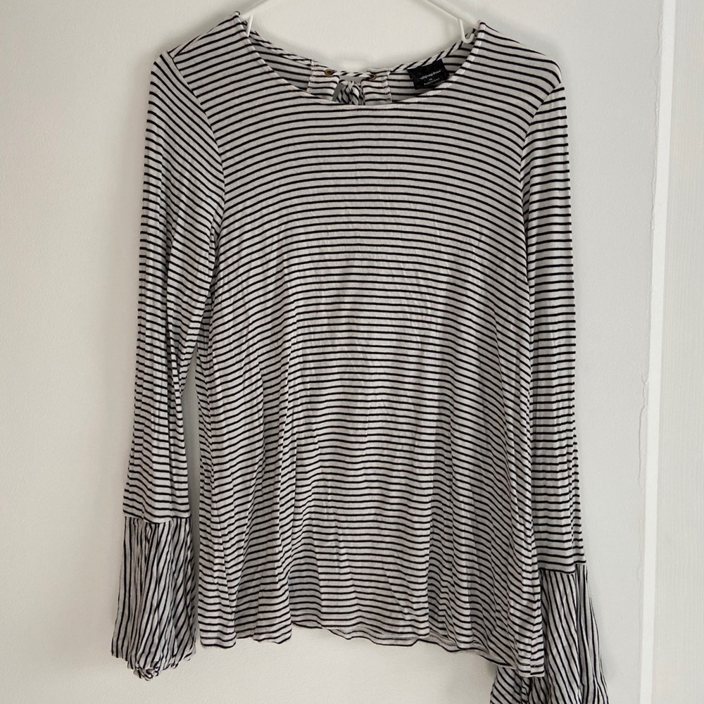 Stripped womens long sleeve top with peplum sleeve